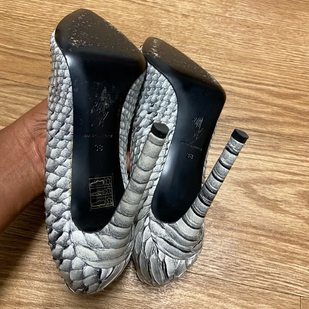 ROLAND MOURET Handmade Genuine Leather Python Pencil Heel